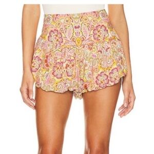 FREE PEOPLE NWT La Rochelle Bubble Paisley Floral Shorts in Soft Combo/P…